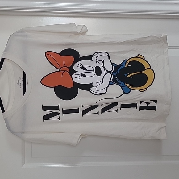 Trendy Plus Size Minnie Mouse T-Shirt - Picture 4 of 4
